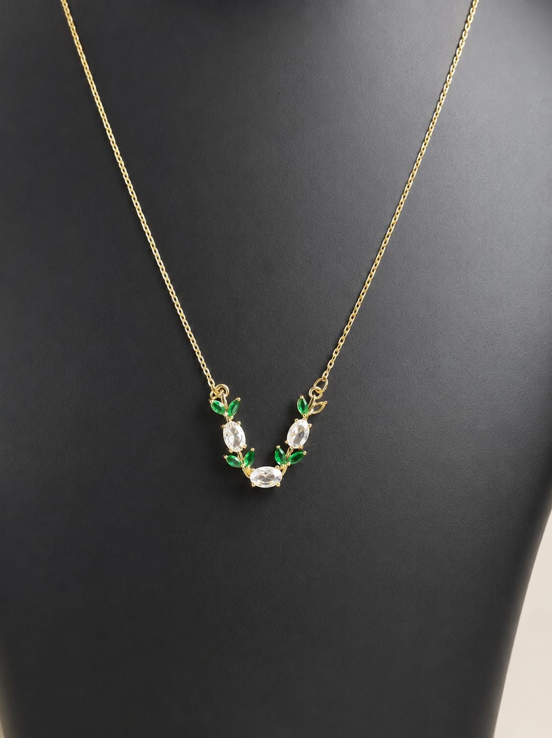 Tulip Stone Pendant Necklace